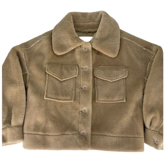 American Eagle Faux Fur Shacket - NWT- Size XS - Picture 2 of 9